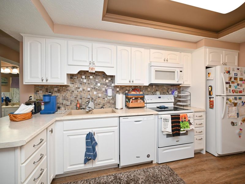 606 Hampton Woods Drive , Marion, OH 43302 Photo 7