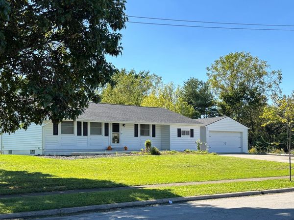 2675 Red Rock Boulevard, Grove City, OH 43123