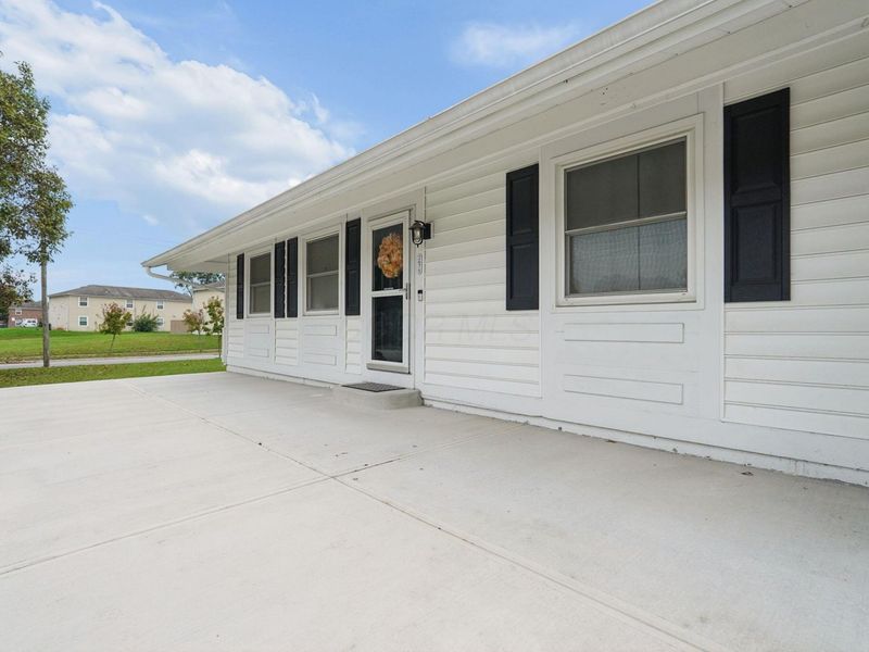 2675 Red Rock Boulevard, Grove City, OH 43123 Photo 4