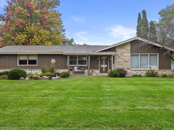 S77W22250 Eleanor STREET, Muskego, WI 53150