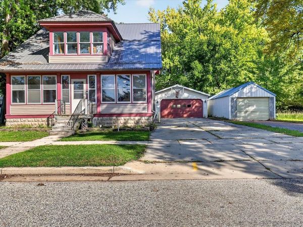 107 E First STREET, Cambria, WI 53923