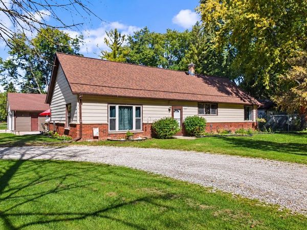 28248 N Lake DRIVE, Waterford, WI 53185