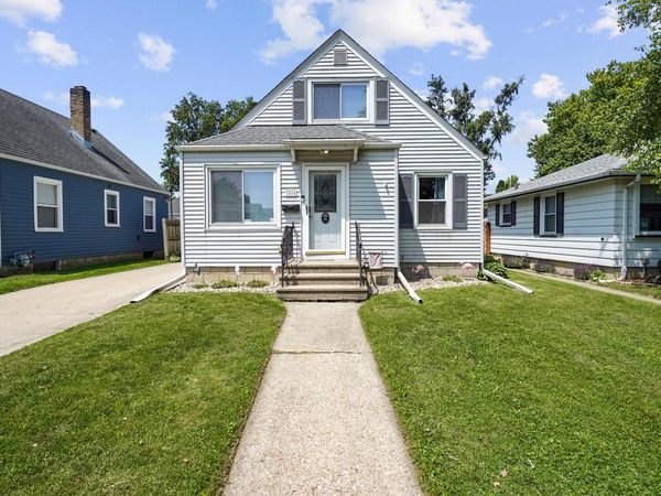 7018 31st AVENUE, Kenosha, WI 53142