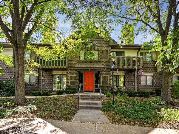 399 N Main STREET, Unit F, Thiensville, WI 53092