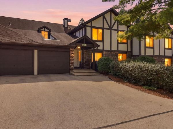 21 Wildwood COURT, Unit D, Williams Bay, WI 53191