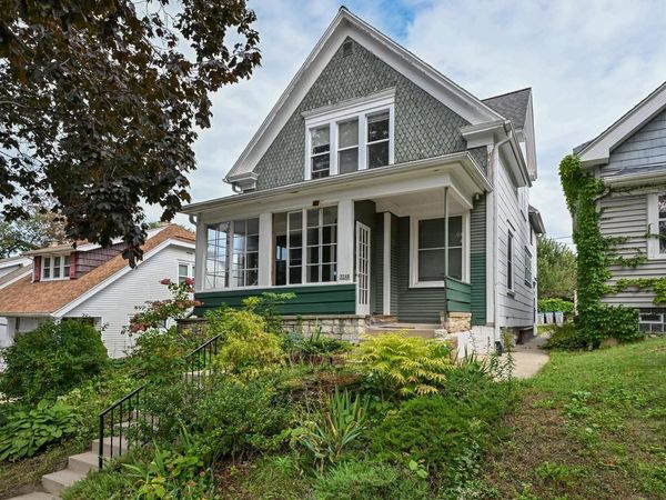 3248 S Delaware AVENUE, Milwaukee, WI 53207