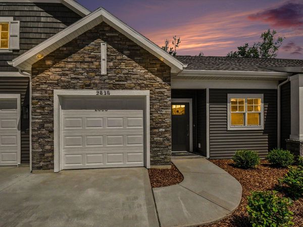 2835 W Cobblestone Court SE, Unit 15, Kentwood, MI 49512