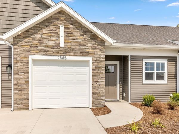 2845 W Cobblestone Court SE, Unit 19, Kentwood, MI 49512