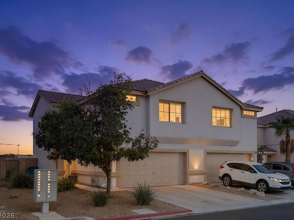 715 Peregrine Falcon Street , Henderson, NV 89015