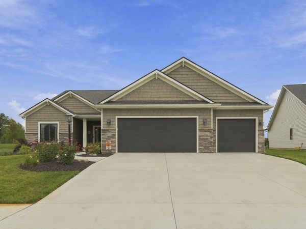 18764 Eisley Cove, Auburn, IN 46706