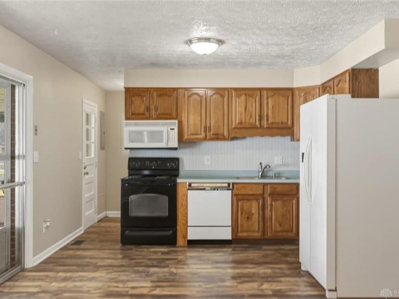 634 Martin Drive, Xenia, OH 45385 Photo 9