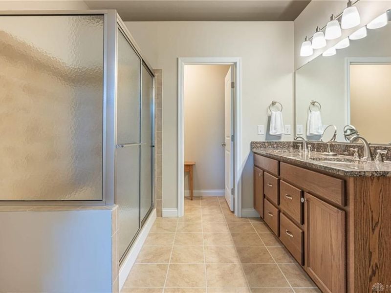 3194 Renaissance Boulevard, Middletown, OH 45005 Photo 15