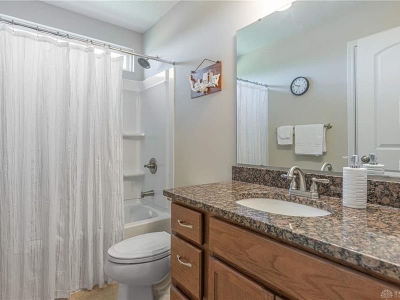 3194 Renaissance Boulevard, Middletown, OH 45005 Photo 17