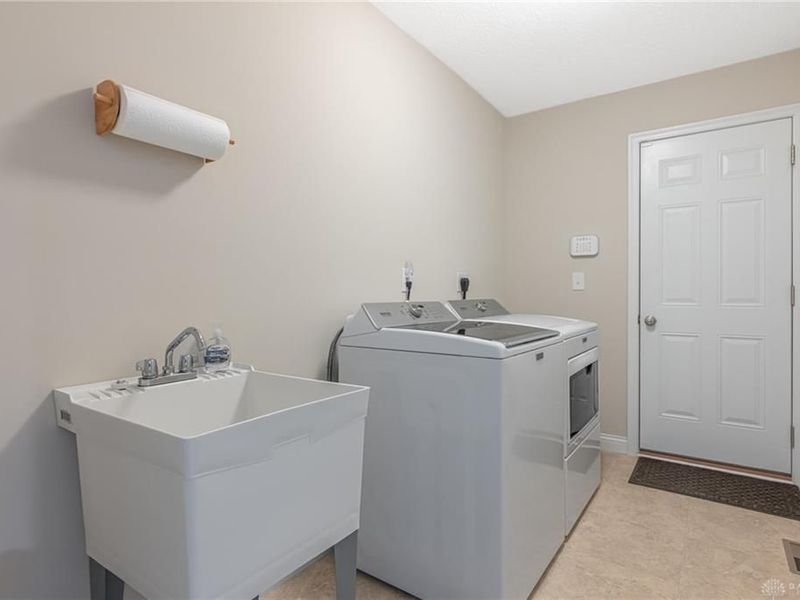 3194 Renaissance Boulevard, Middletown, OH 45005 Photo 20