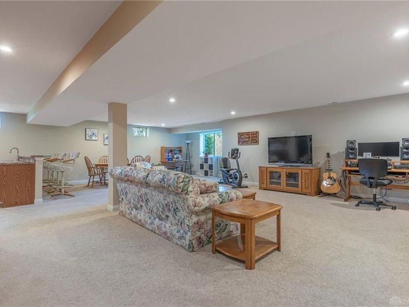3194 Renaissance Boulevard, Middletown, OH 45005 Photo 24