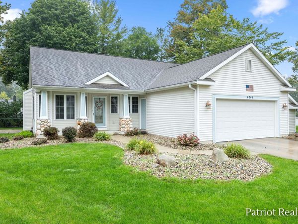4345 Cherway Court SW, Grandville, MI 49418