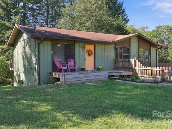 204 Oakdale Road , Waynesville, NC 28786