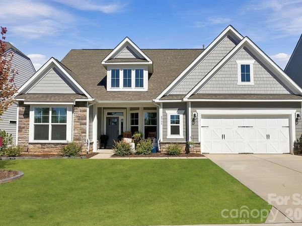 8744 Acadia Parkway , Sherrills Ford, NC 28673