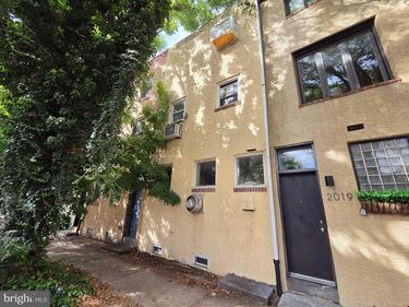 2021 LOMBARD STREET, PHILADELPHIA, PA 19146