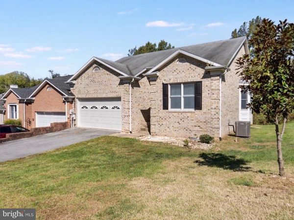 43 BON AIRE DRIVE, SHEPHERDSTOWN, WV 25443