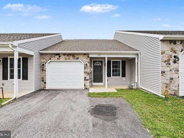 141 SABLE DRIVE, CARLISLE, PA 17013