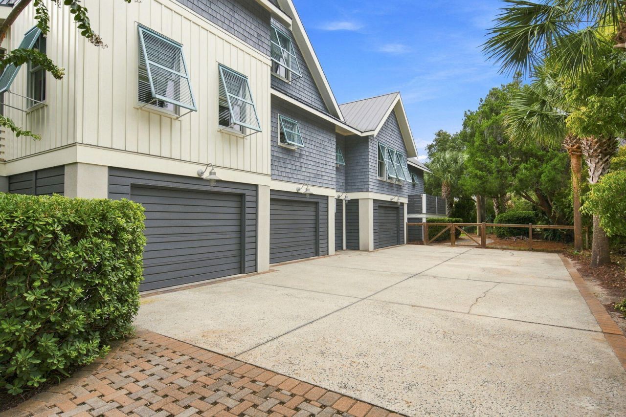 2672 Ion Avenue Photo 77