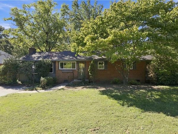 5214 Hooper Road , McLeansville, NC 27301