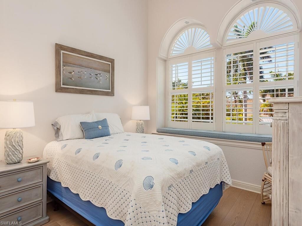 165 5th St S, Unit 3, Naples, FL 34102 Photo