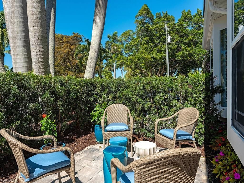 165 5th St S, Unit 3, Naples, FL 34102 Photo