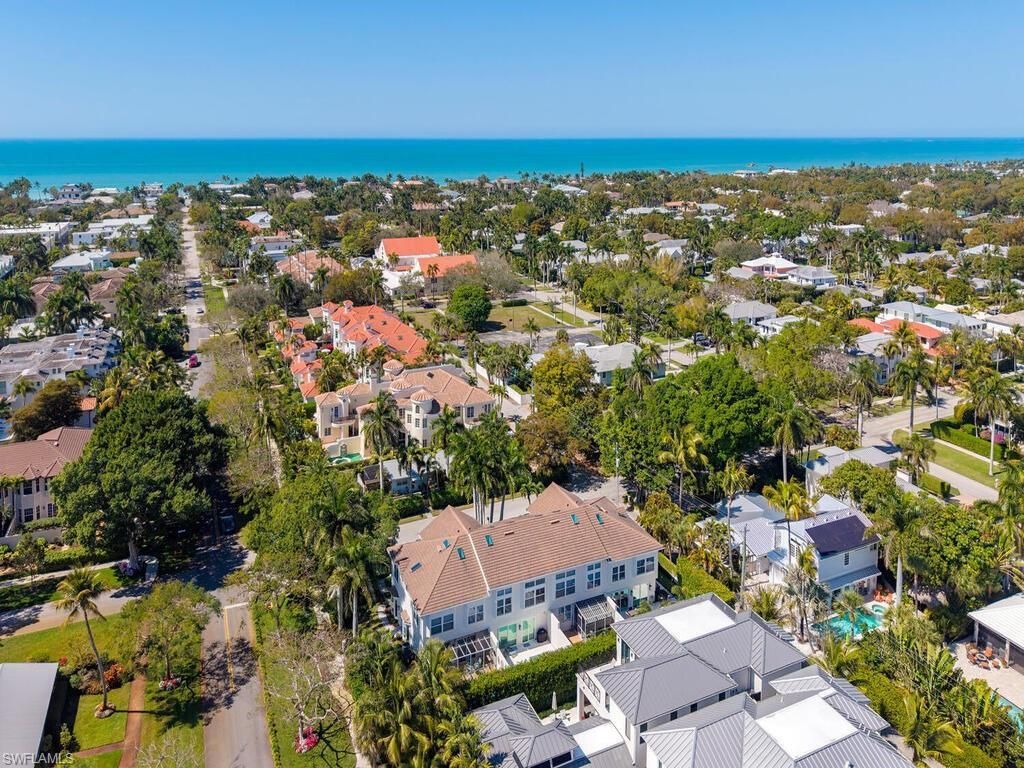 165 5th St S, Unit 3, Naples, FL 34102 Photo