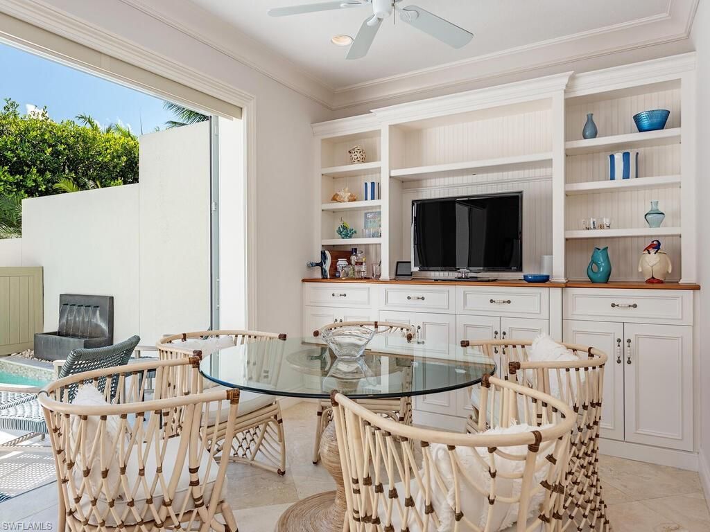 165 5th St S, Unit 3, Naples, FL 34102 Photo