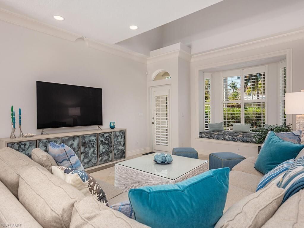165 5th St S, Unit 3, Naples, FL 34102 Photo
