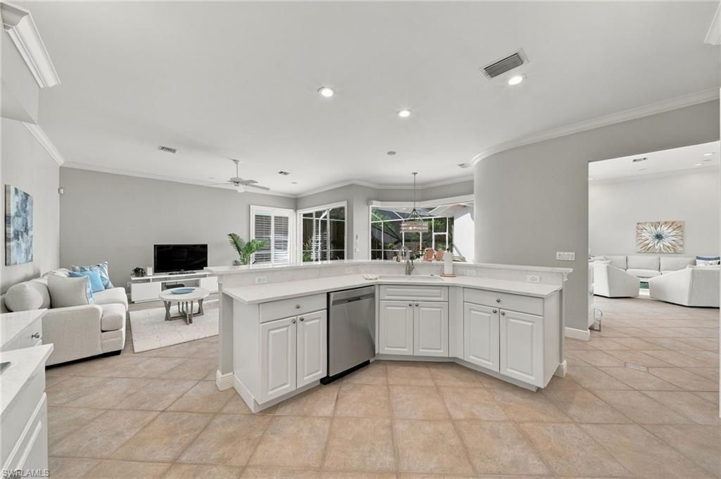 250 S Golf Dr , Naples, FL 34102 Photo