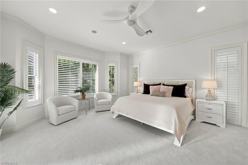 250 S Golf Dr , Naples, FL 34102 Photo