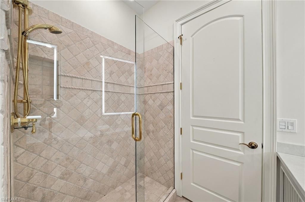 250 S Golf Dr , Naples, FL 34102 Photo
