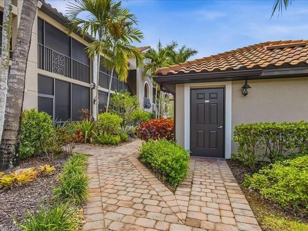 9840 Venezia CIR , Unit 815, NAPLES, FL 34113