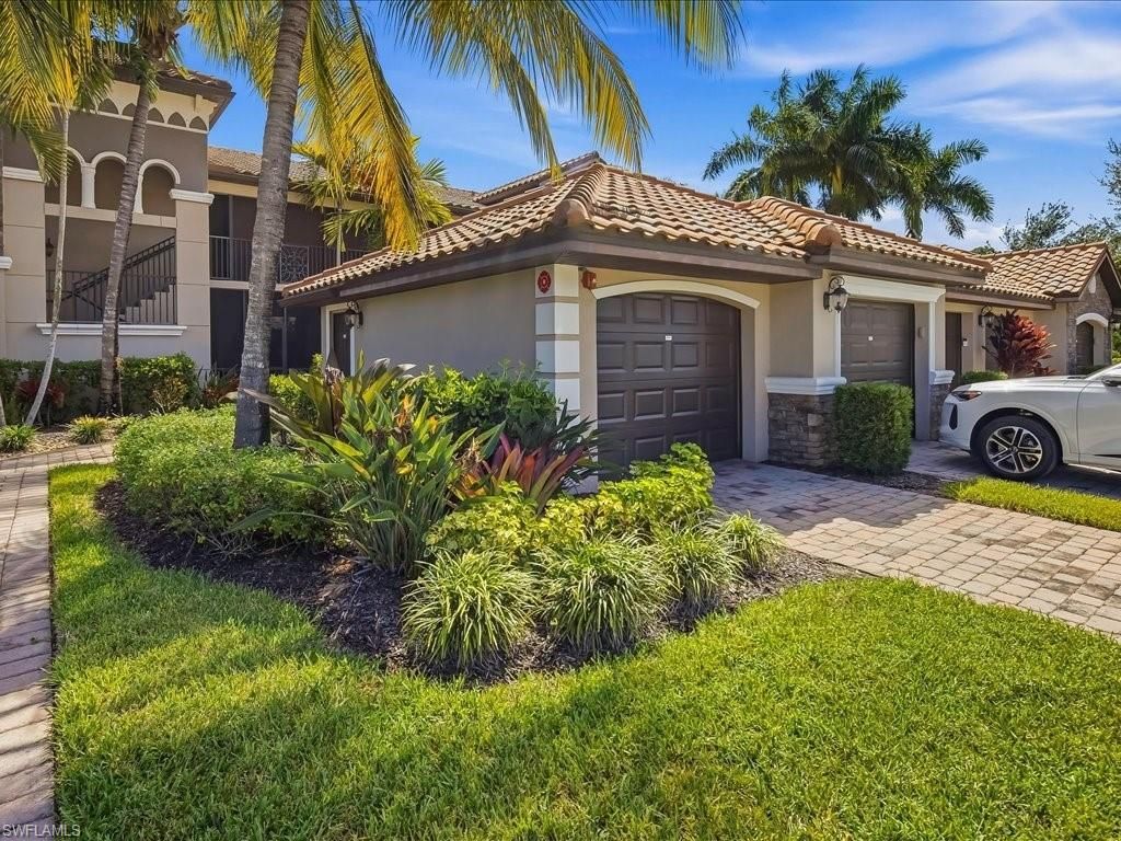 9840 Venezia Cir , Unit 815, Naples, FL 34113 Photo