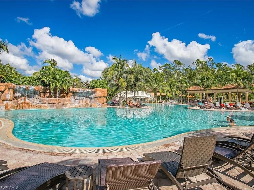 9840 Venezia Cir , Unit 815, Naples, FL 34113 Photo