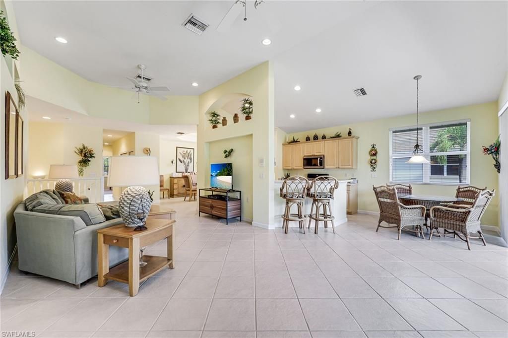 6858 Ascot Dr, Unit 201, Naples, FL 34113 Photo