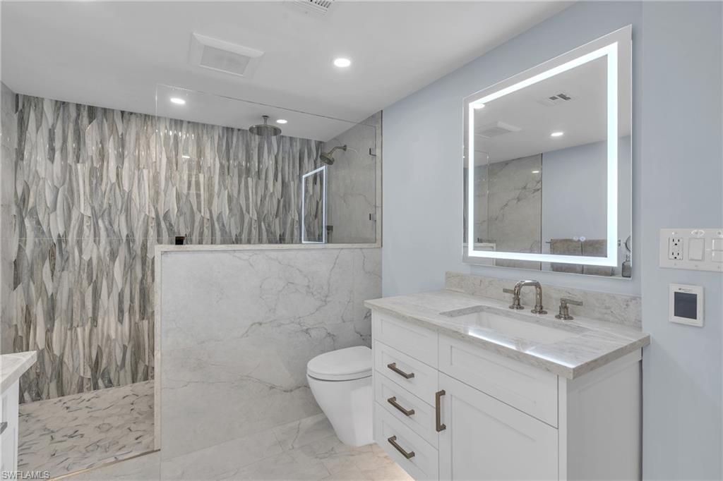 6075 Pelican Bay Blvd, Unit 1403, Naples, FL 34108 Photo