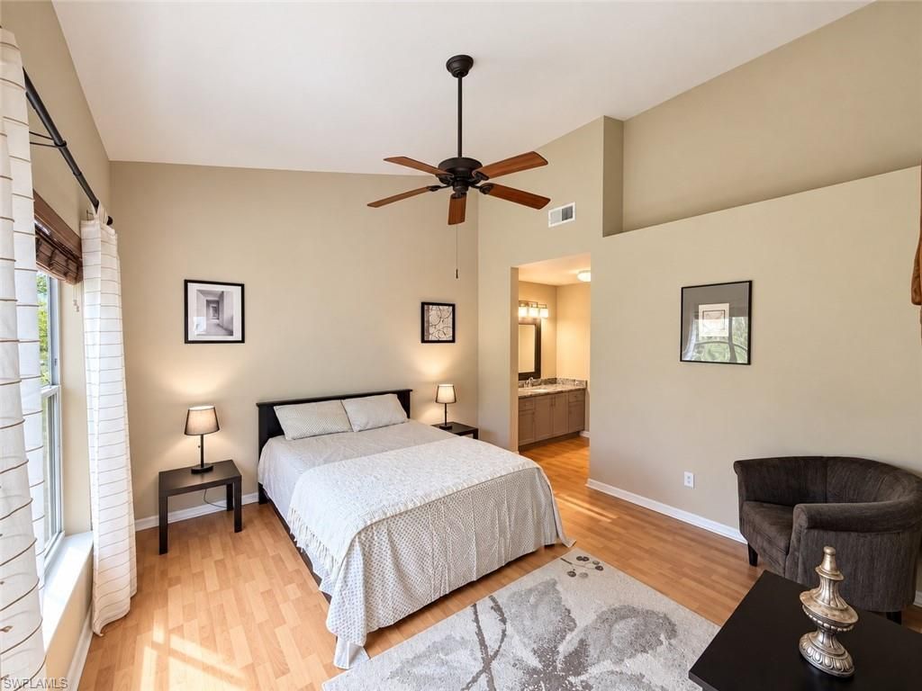 517 Windsor Sq , Unit 201, Naples, FL 34104 Photo