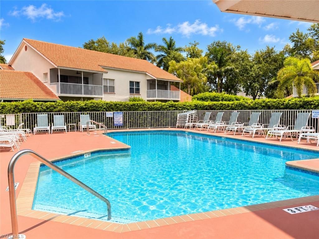 517 Windsor Sq , Unit 201, Naples, FL 34104 Photo