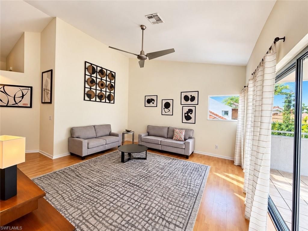 517 Windsor Sq , Unit 201, Naples, FL 34104 Photo