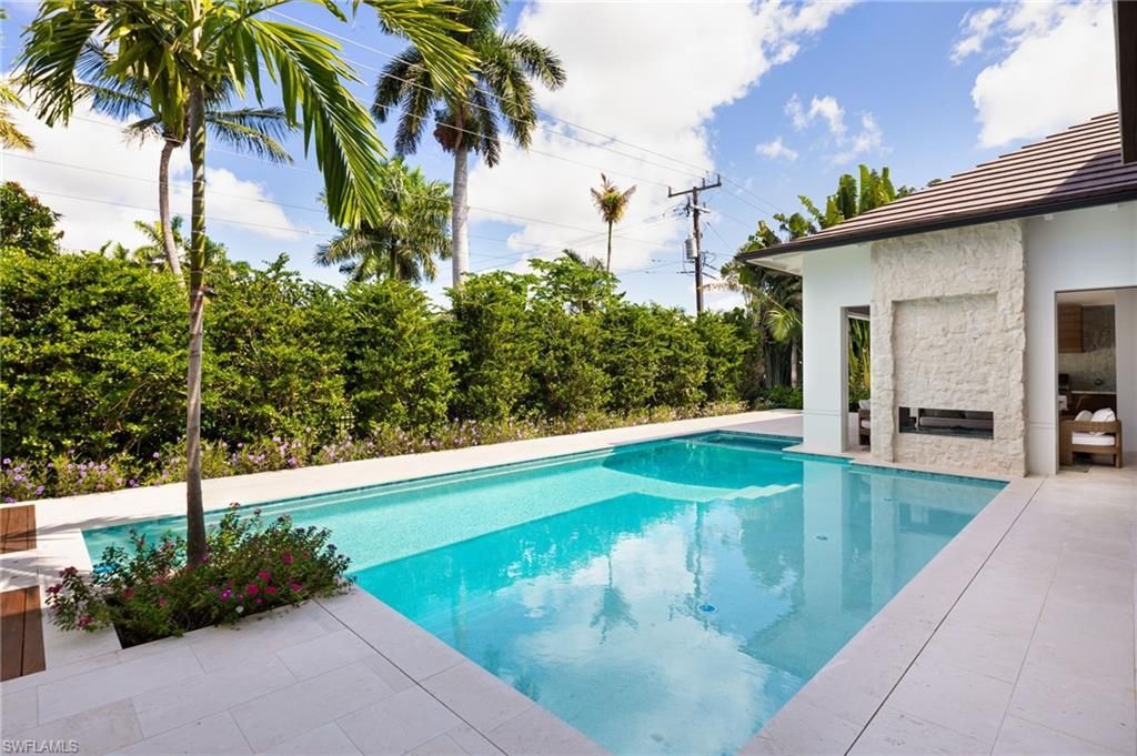 501 7th Ave N, Naples, FL 34102 Photo