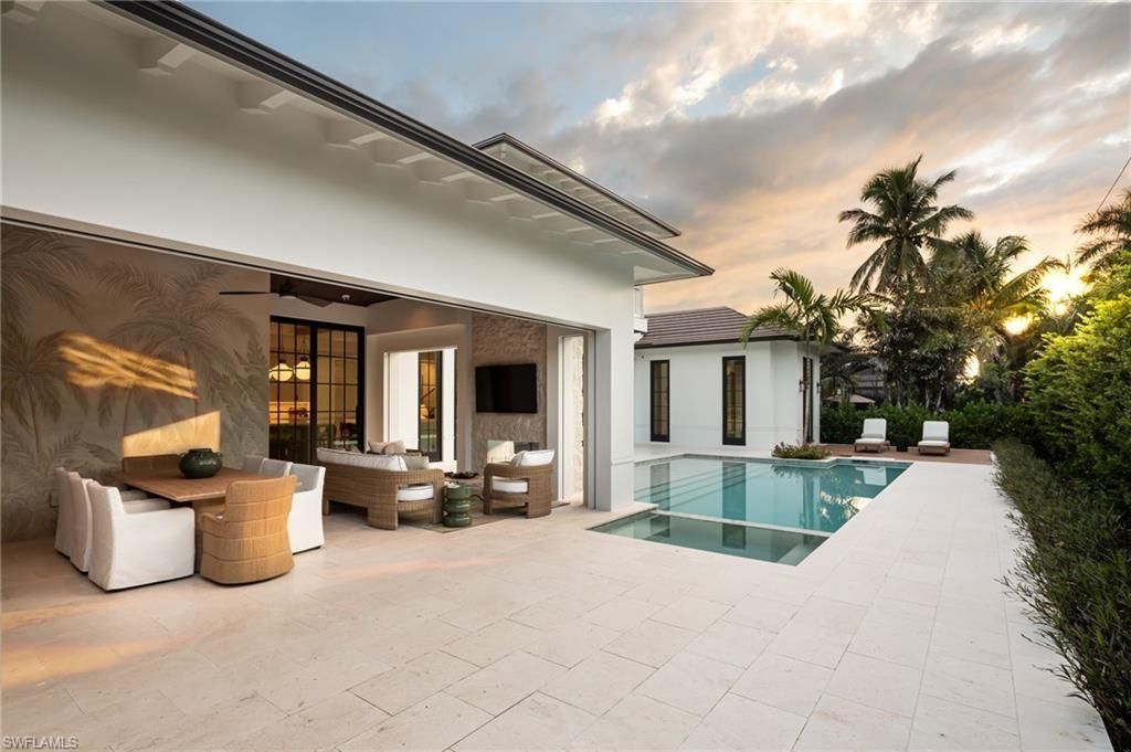 501 7th Ave N, Naples, FL 34102 Photo
