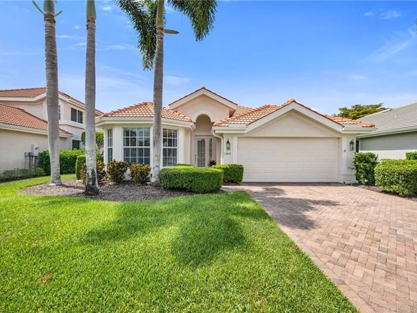11801 Bramble CT , NAPLES, FL 34120