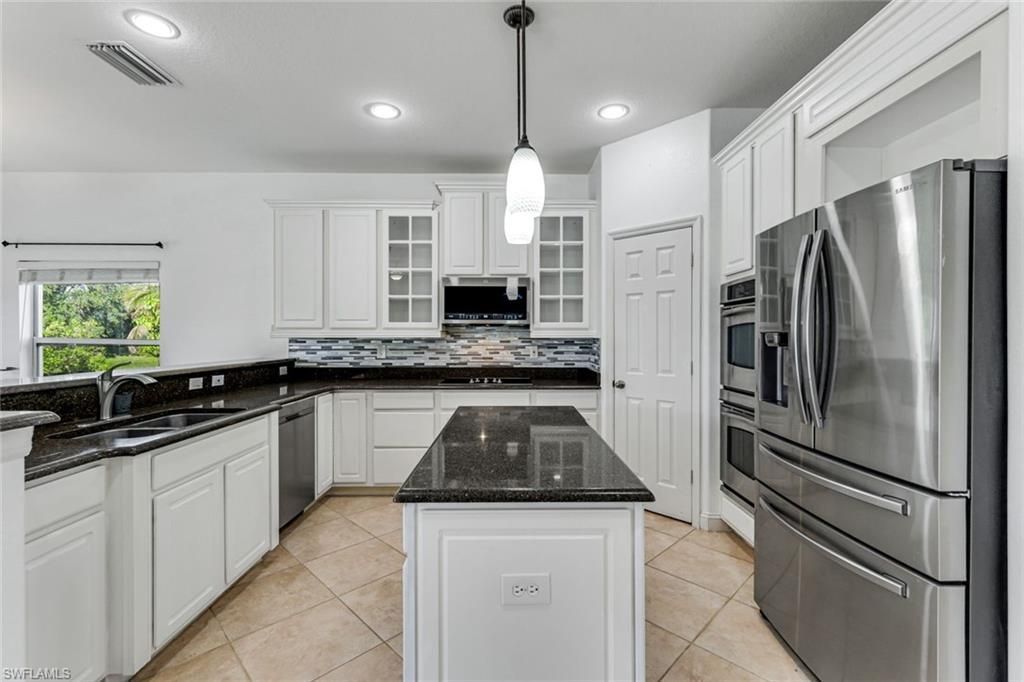 2201 Cape Heather Cir , Cape Coral, FL 33991 Photo