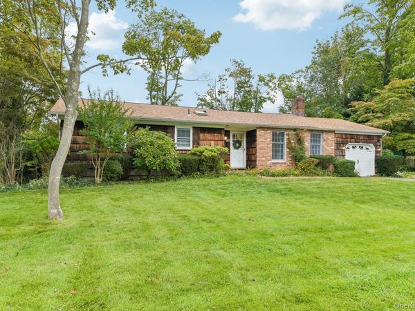 365 Van Buren Street, Saint James, NY 11780
