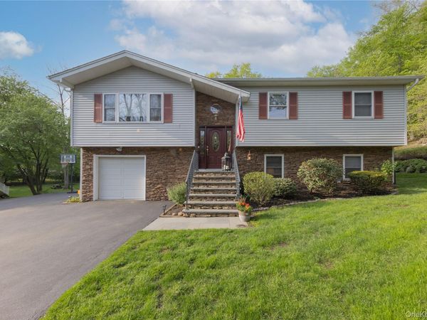 5 Nickolaus Lane, Nanuet, NY 10954