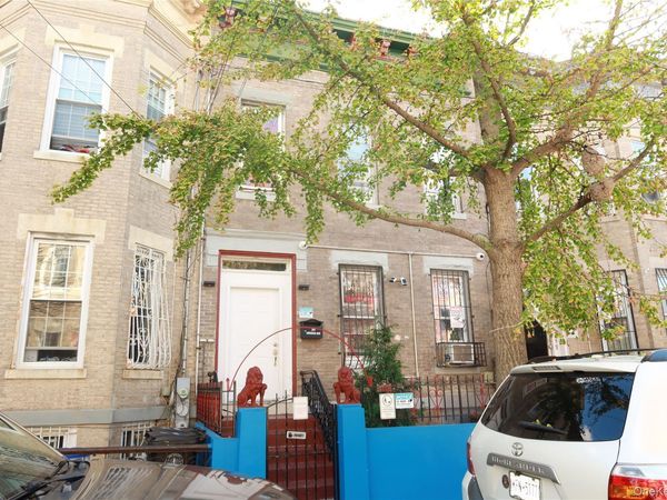 257 Lincoln Avenue , Brooklyn, NY 11208